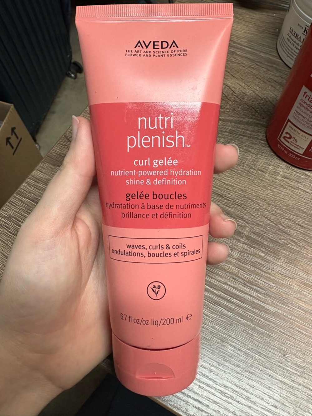 AVEDA Nutri Plenish Curl Gelée - Coral Pink Tube